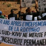 Les manifestant au sit-in à la place de l'indépendance